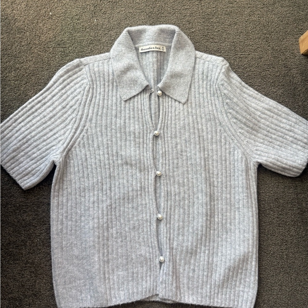 Abercrombie & Fitch Light Gray Knit Cardigan